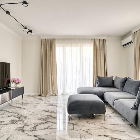 Ap Royal Oak - 2 Bedroom Apartment In Budva Exterior foto