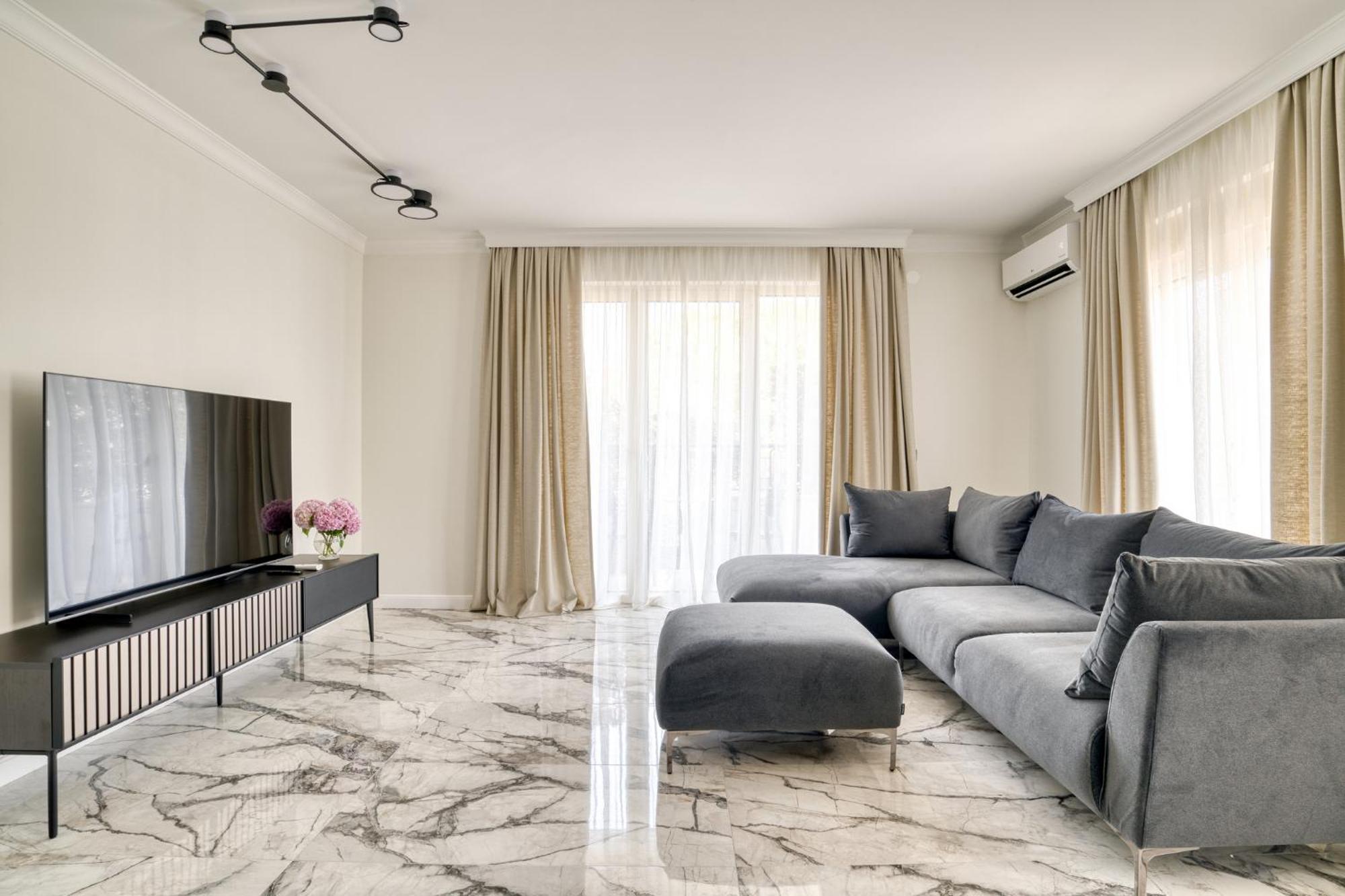 Ap Royal Oak - 2 Bedroom Apartment In Budva Exterior foto