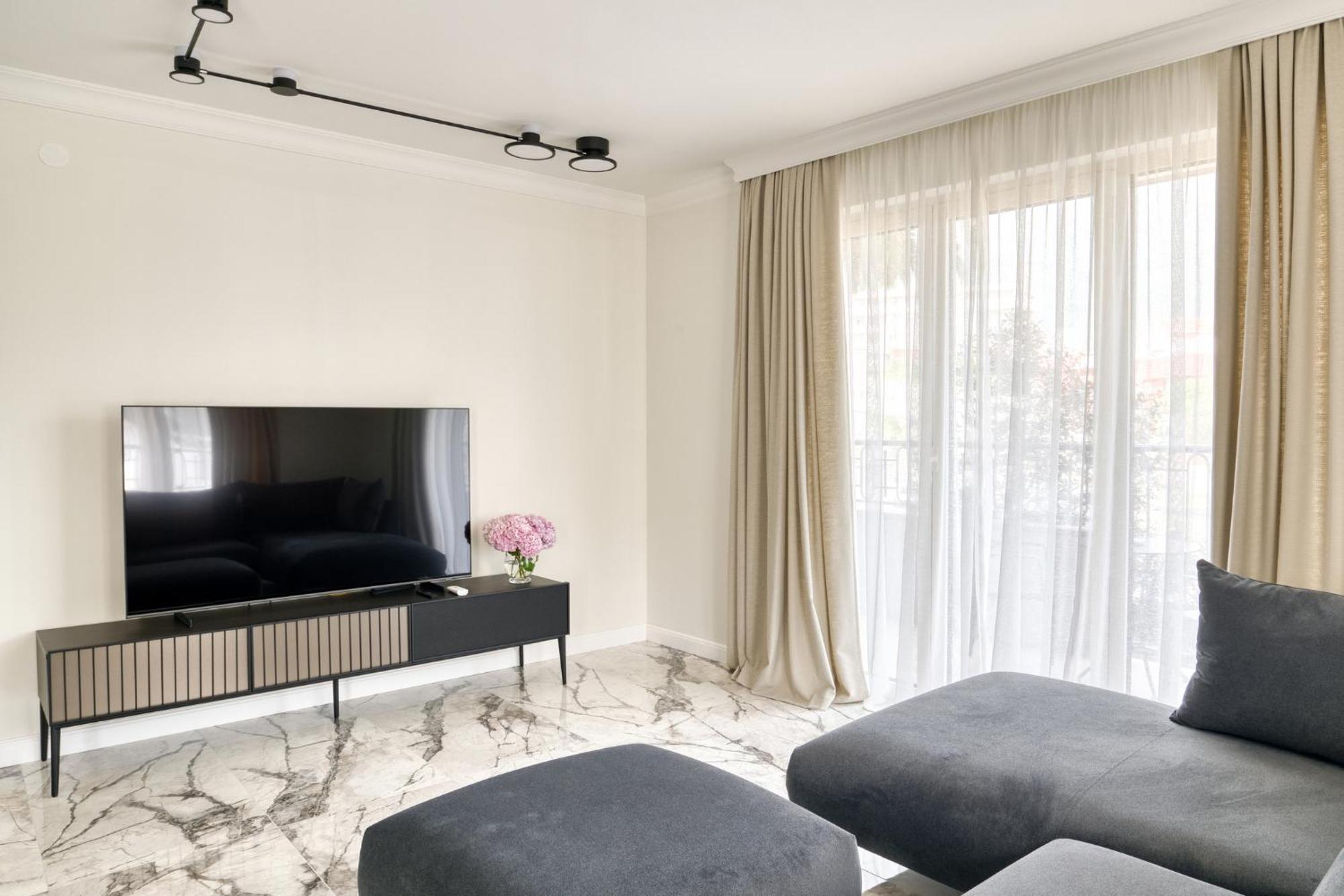 Ap Royal Oak - 2 Bedroom Apartment In Budva Exterior foto