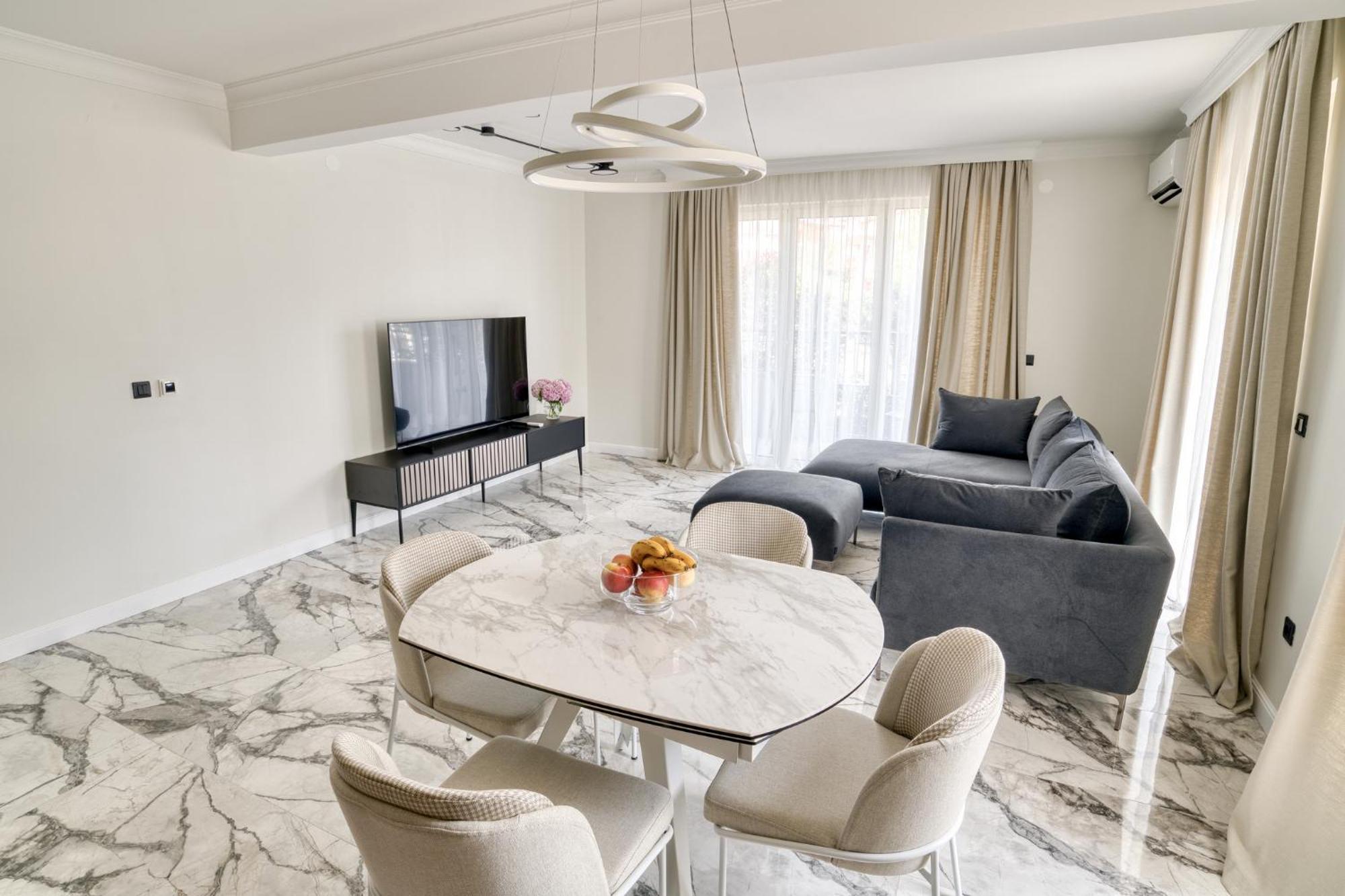 Ap Royal Oak - 2 Bedroom Apartment In Budva Exterior foto
